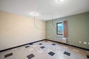 29255 Old Hwy 58 in Barstow, CA - Building Photo