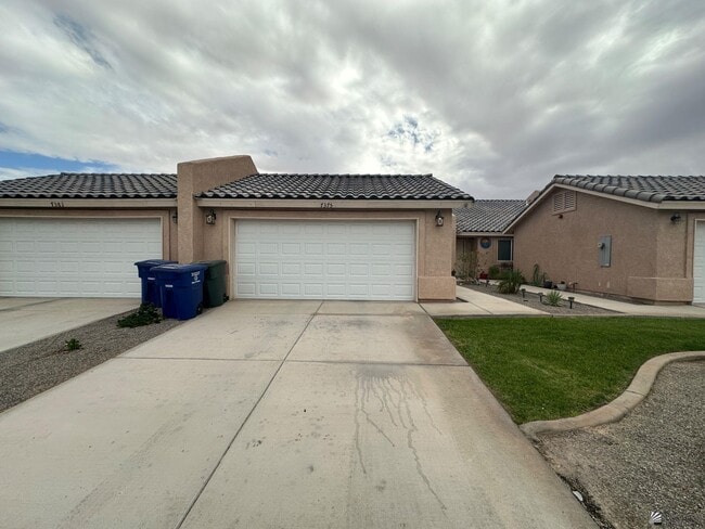 7375 E 39th St in Yuma, AZ - Building Photo - Building Photo