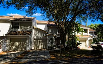 6595 Parkview Dr in Boca Raton, FL - Building Photo