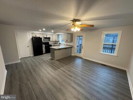 12106 Bentridge Pl in Potomac, MD - Building Photo - Building Photo