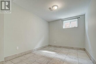 77 Plunkett Rd in Toronto, ON - Building Photo - Building Photo