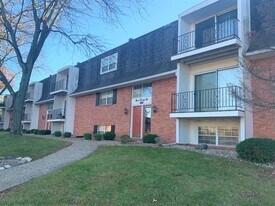 Versailles Apartments