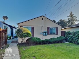 2048 81st Ave in Oakland, CA - Building Photo