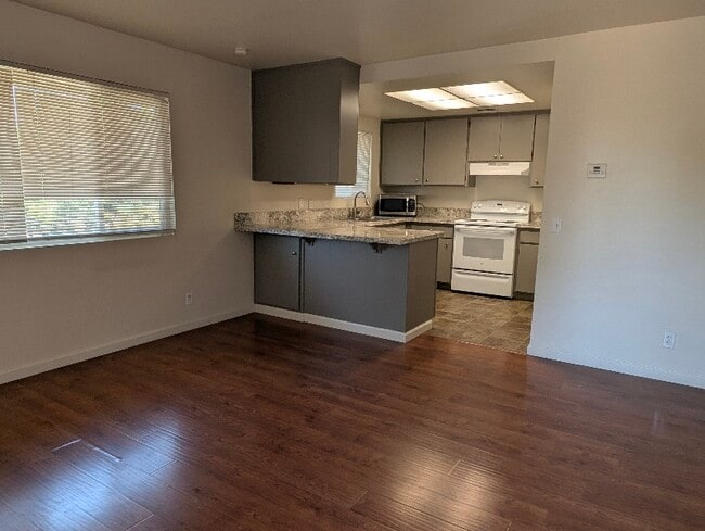 2999 Oro Dam Blvd E in Oroville, CA - Building Photo - Building Photo