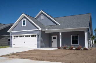 8452 Oak Shade Cir in Davison, MI - Building Photo - Building Photo