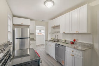 107 S Estate Dr in Greenville, SC - Building Photo - Building Photo