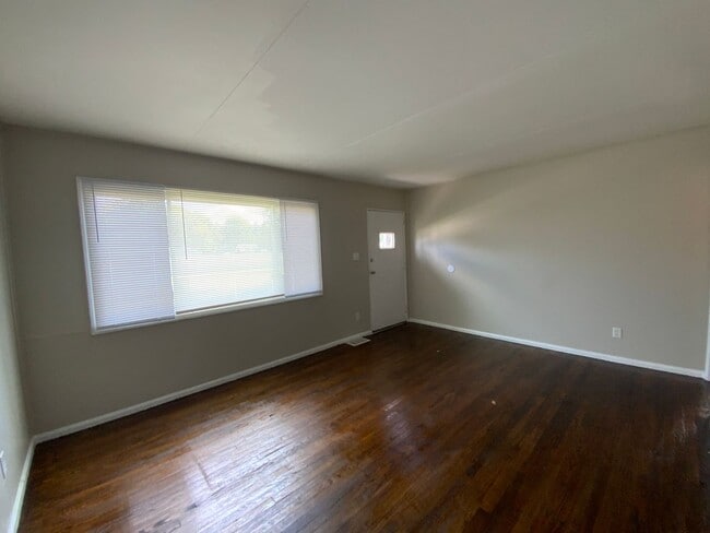 2013 S Olive St in South Bend, IN - Building Photo - Building Photo