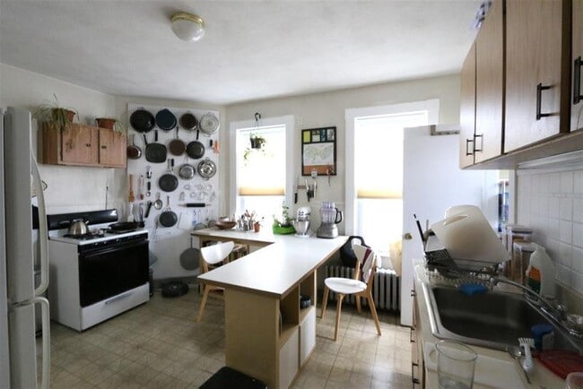 71 Porter St, Unit 2