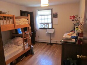 32 Fayette Rd in Bedford, MA - Building Photo - Building Photo
