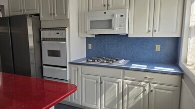 120 W 13th St in Bayonne, NJ - Building Photo - Building Photo