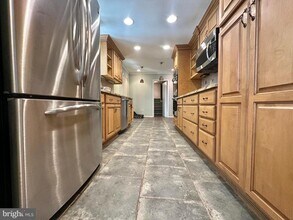 9805 Binyon Ct in Fort Washington, MD - Building Photo - Building Photo