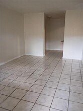 1845 NW 55th Ave, Unit 1 in Lauderhill, FL - Building Photo - Building Photo