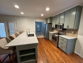 1615 Iris Dr in Columbus, GA - Building Photo - Building Photo