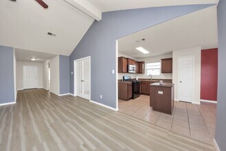 2207 Golden Topaz Dr in Rosharon, TX - Building Photo - Building Photo