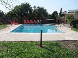 257 Boylston Ave in Daytona Beach, FL - Building Photo