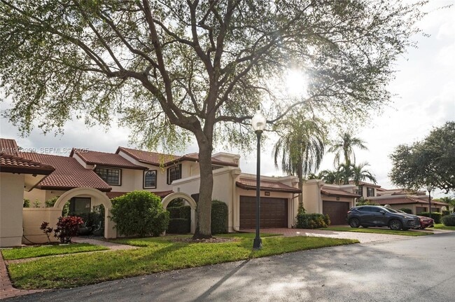 property at 9318 NW 50th Doral Cir S