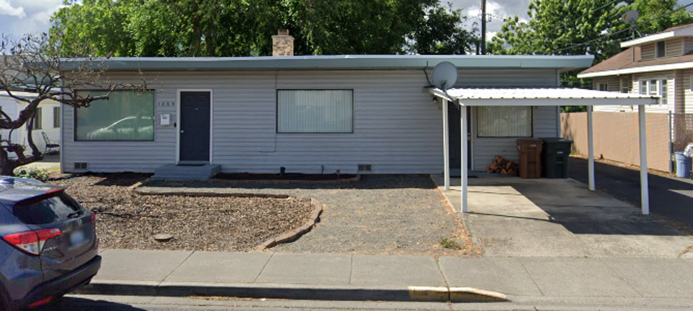 1009 Chestnut St in Clarkston, WA - Building Photo