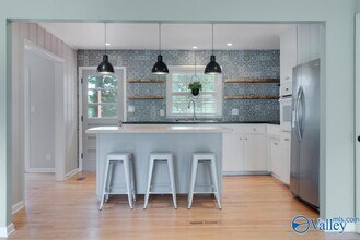 405 Meadow View Rd SE in Huntsville, AL - Building Photo - Building Photo