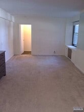 3071 Edwin Ave-Unit -2D in Fort Lee, NJ - Building Photo - Building Photo
