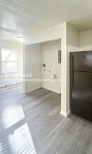 2811 E 58th St in Kansas City, MO - Building Photo - Building Photo