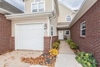 2962 Hunley Dr in Ann Arbor, MI - Building Photo - Building Photo