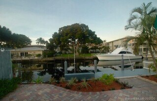 1017 SW 12th Ct in Fort Lauderdale, FL - Building Photo