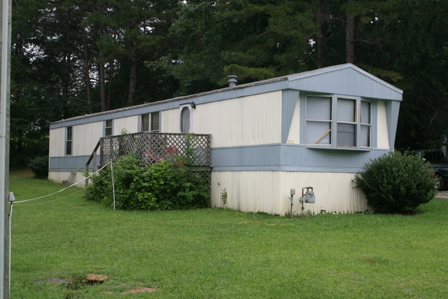 Mobile Home Park in Toccoa, GA - Building Photo