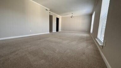 7315 Brompton St in Houston, TX - Building Photo - Building Photo