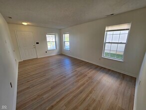 11329 Smoothbark Dr in Indianapolis, IN - Building Photo - Building Photo