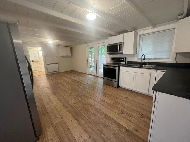 1220 Garrison Ave in Port Orchard, WA - Building Photo - Building Photo