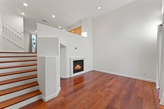 879 Garrity Way in Santa Clara, CA - Building Photo - Building Photo