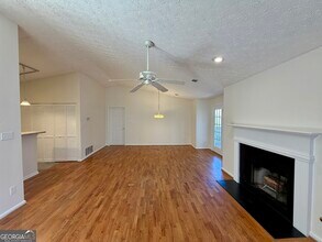 1417 Keys Crossing Dr NE in Atlanta, GA - Building Photo - Building Photo