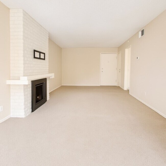 4209 Summertime Ln in Culver City, CA - Building Photo - Building Photo