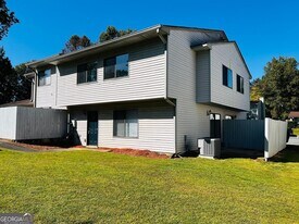 3759 Mulkey Cir SW in Marietta, GA - Building Photo