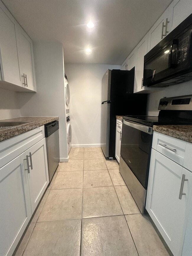 property at 10206 Twin Lakes Dr