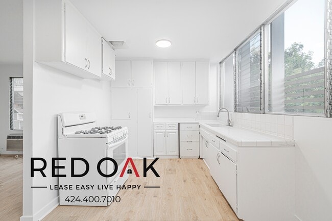 1403 Tamarind Ave in Los Angeles, CA - Building Photo - Building Photo