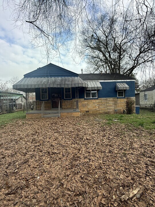 708 40th St in Fairfield, AL - Building Photo