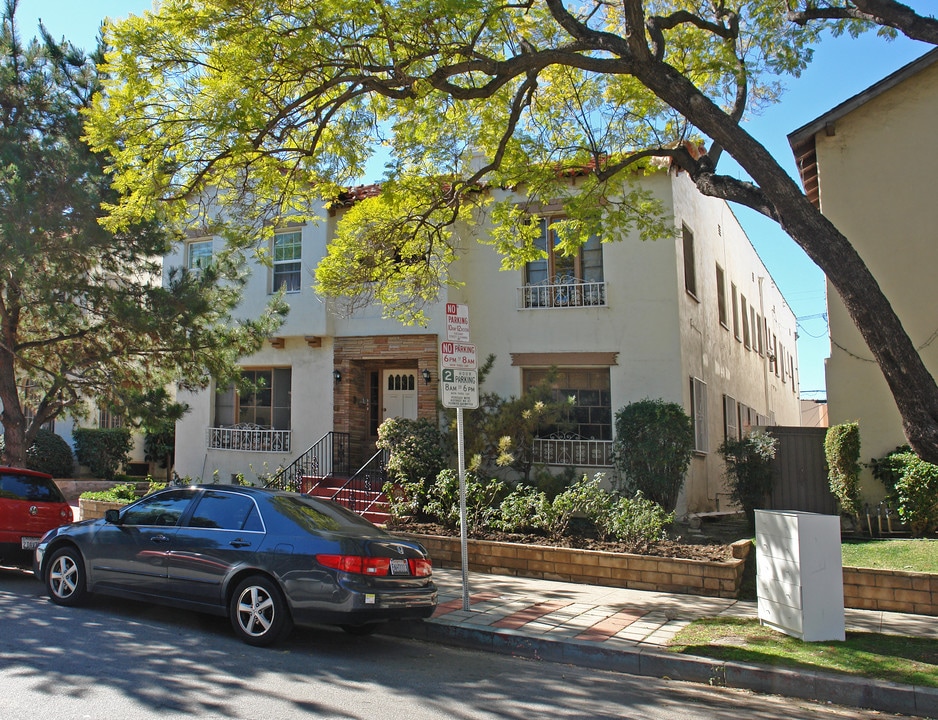 361-363 1/2 N Gardner St in Los Angeles, CA - Building Photo