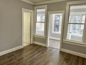 21 Delaware Ave, Unit 1 in Jersey City, NJ - Building Photo - Building Photo