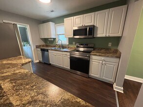 8803 Chesapeake Blvd in Norfolk, VA - Building Photo - Building Photo