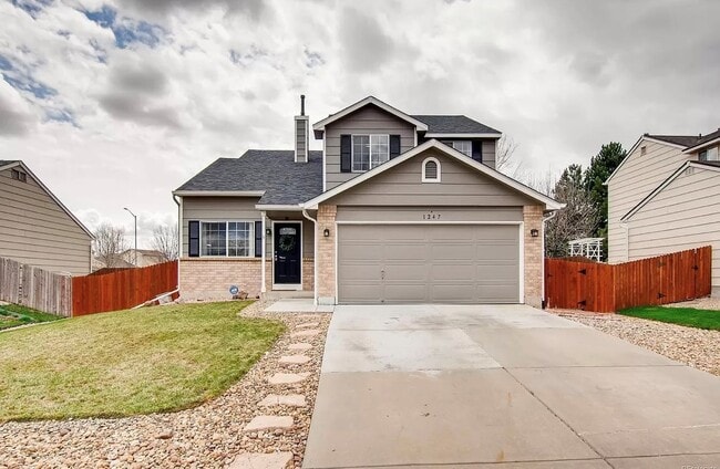 1247 Cedarwood Dr