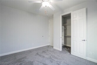 799 Flowing Meadow Dr in Henderson, NV - Building Photo - Building Photo