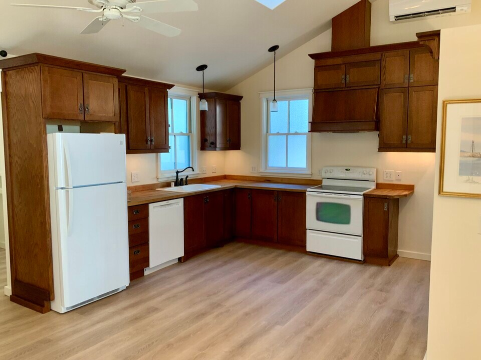 19140 Laurel Dr in Los Gatos, CA - Building Photo