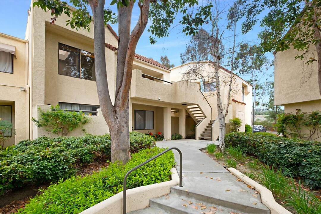 67 Martinique St in Laguna Niguel, CA - Building Photo