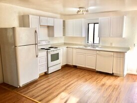 1134 Oro Dam Boulevard West in Oroville, CA - Building Photo