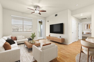 Willow Oak Villas in Chico, CA - Building Photo - Building Photo