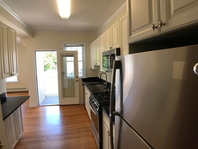 65 Langdon St, Unit 12