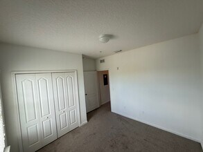 4908 Key Lime Dr in Jacksonville, FL - Building Photo - Building Photo