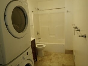 143 Davenport Ave, Unit 3rd in New Haven, CT - Foto de edificio - Building Photo