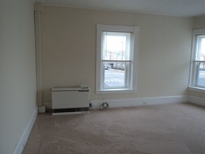 97 Bridge St-Unit -#3 in Manchester, NH - Building Photo - Building Photo